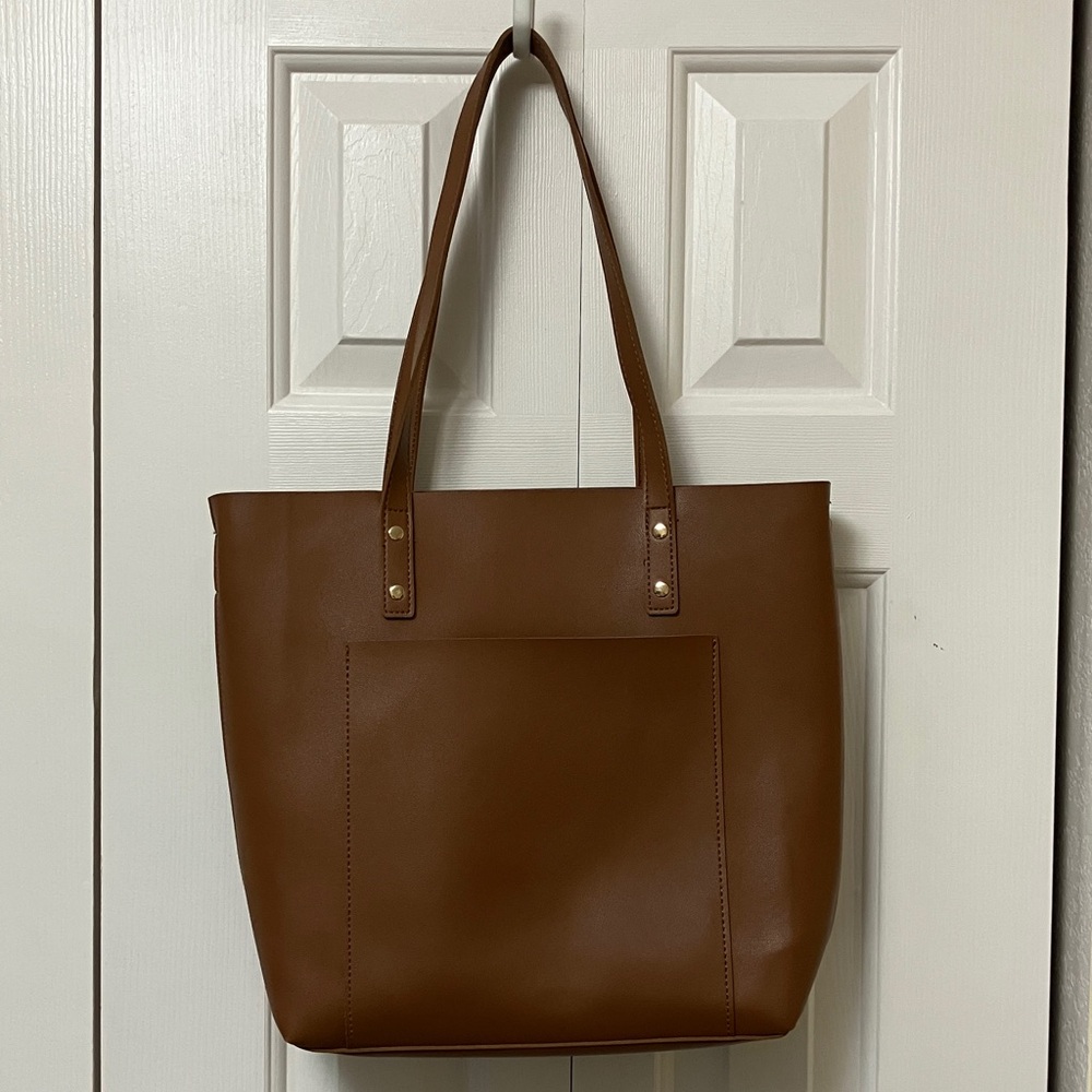 Elegant Brown Leather Tote Bag